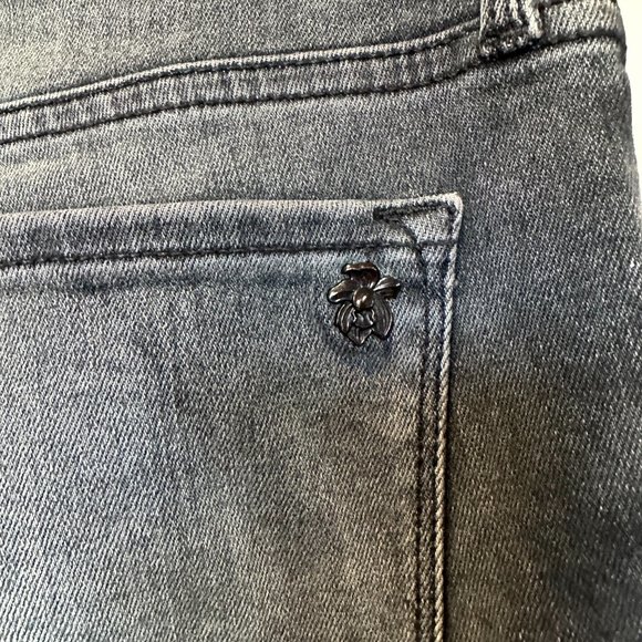 Black Orchid Liquify Jude Mid Rise Skinny Jeans - Picture 4 of 5